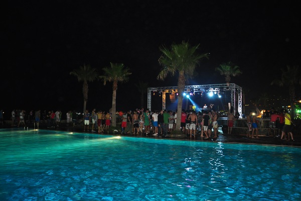 Promo Antoura at Cyan